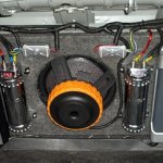 Connecting a subwoofer